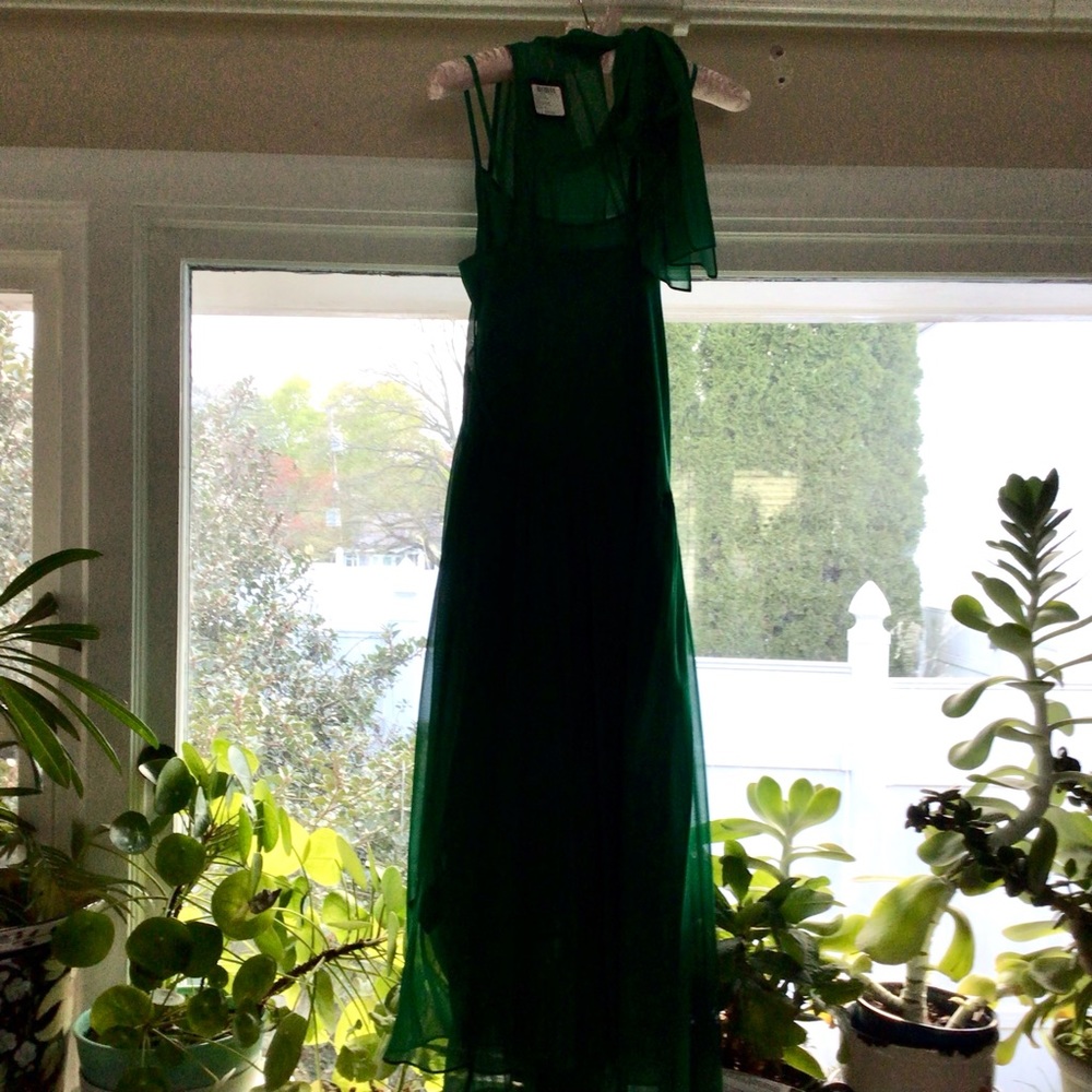 100% Silk Club Monaco Incredible Dress - Picture 7 of 14